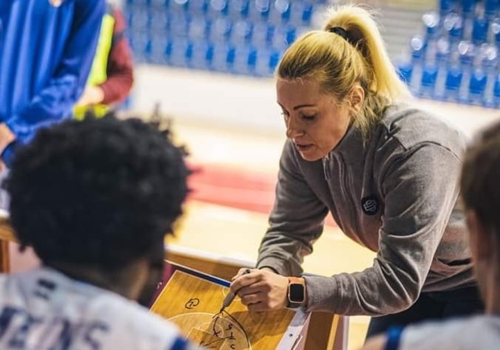 Premiéra trénerke Žirkovej v mužskej SBL nevyšla